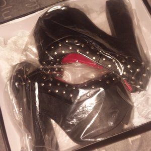 Demonia platform heels